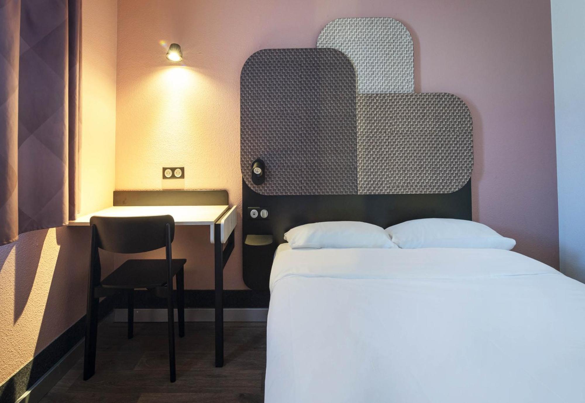 B&B Hotel Avignon 1 르퐁테 외부 사진
