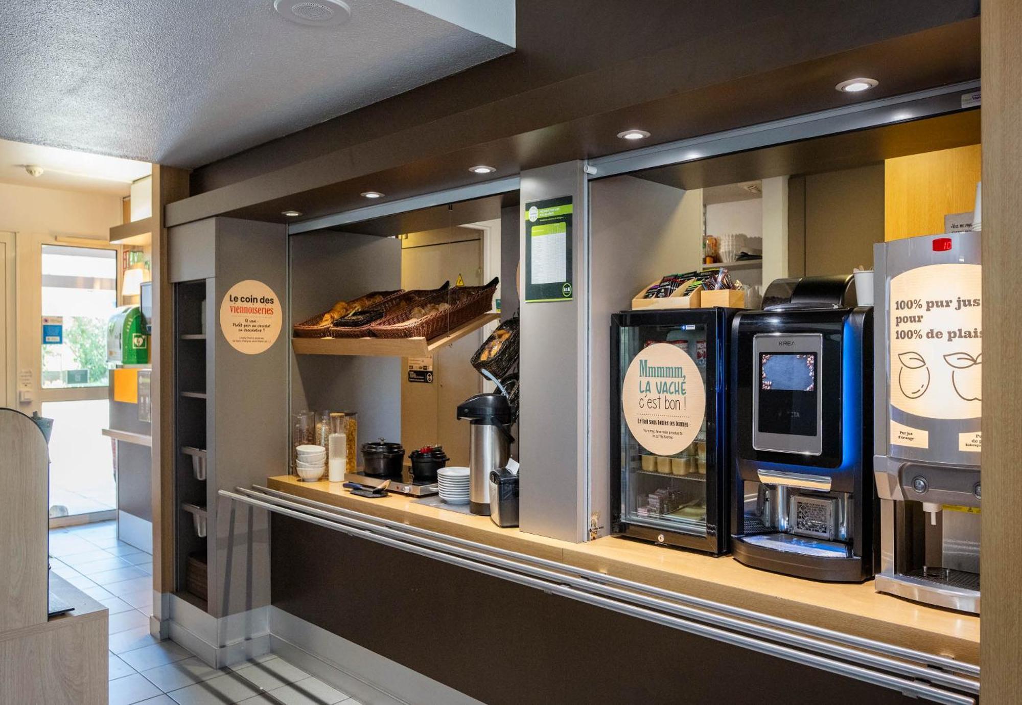 B&B Hotel Avignon 1 르퐁테 외부 사진