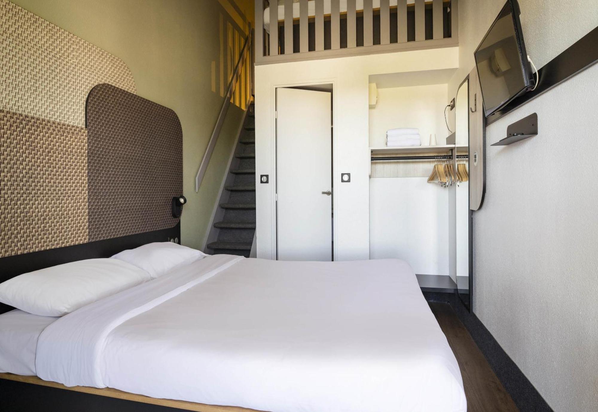 B&B Hotel Avignon 1 르퐁테 외부 사진