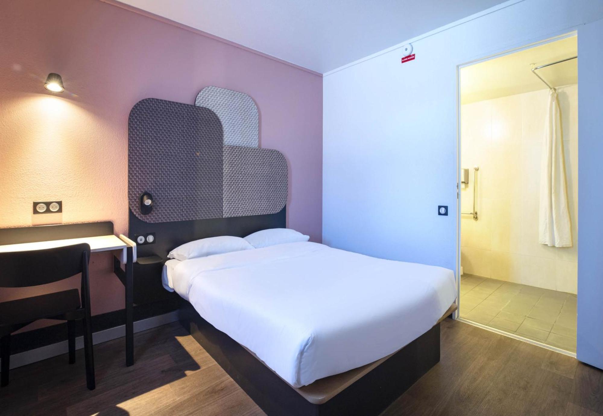 B&B Hotel Avignon 1 르퐁테 외부 사진