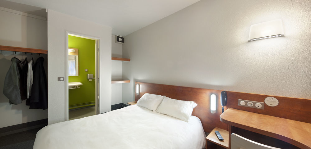 B&B Hotel Avignon 1 르퐁테 외부 사진